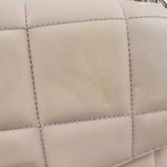 Michael Kors Soho leather quilted shoulder bag in blush - Picture 8 of 15